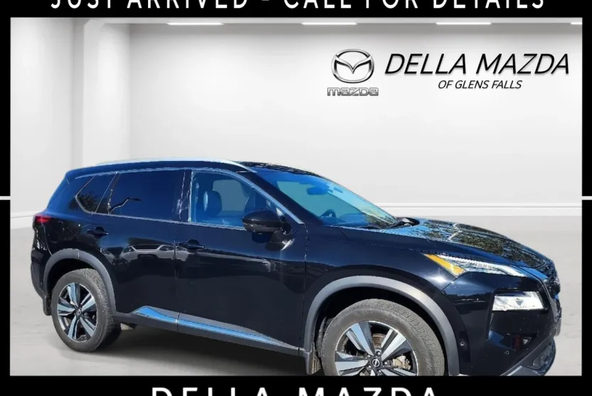 2023 Nissan Rogue SL photo 1