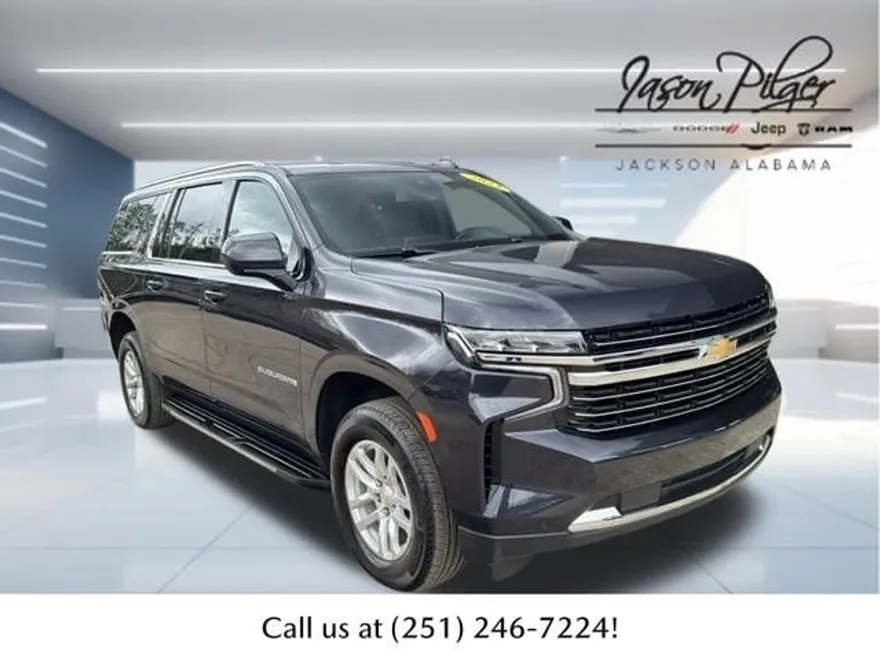 2023 Chevrolet Suburban LT photo 1