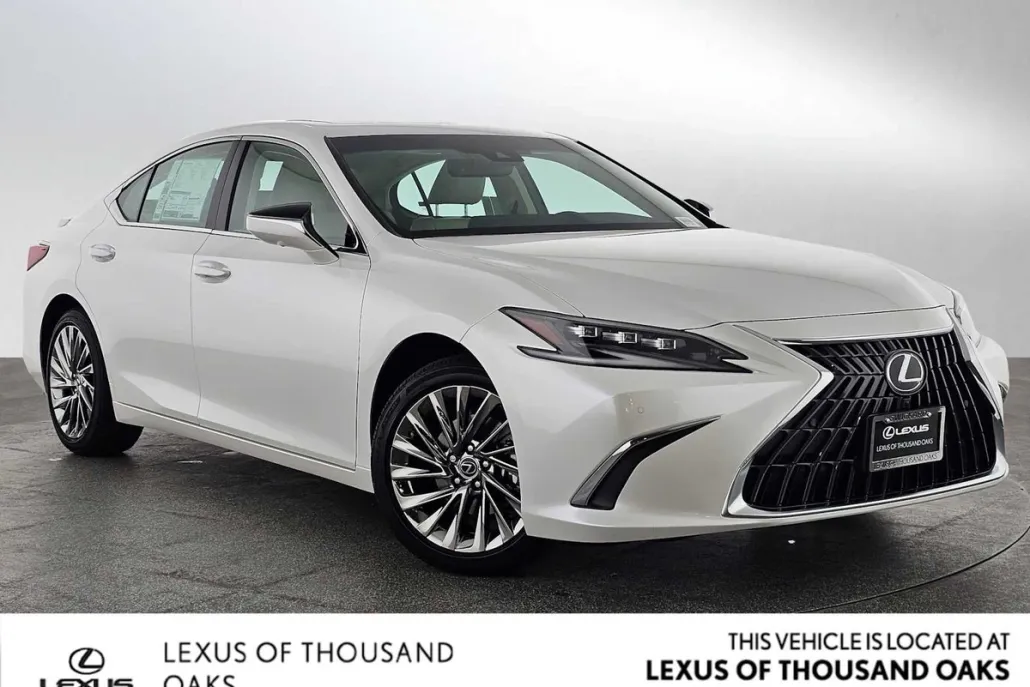 2025 Lexus ES 300h Luxury photo 1