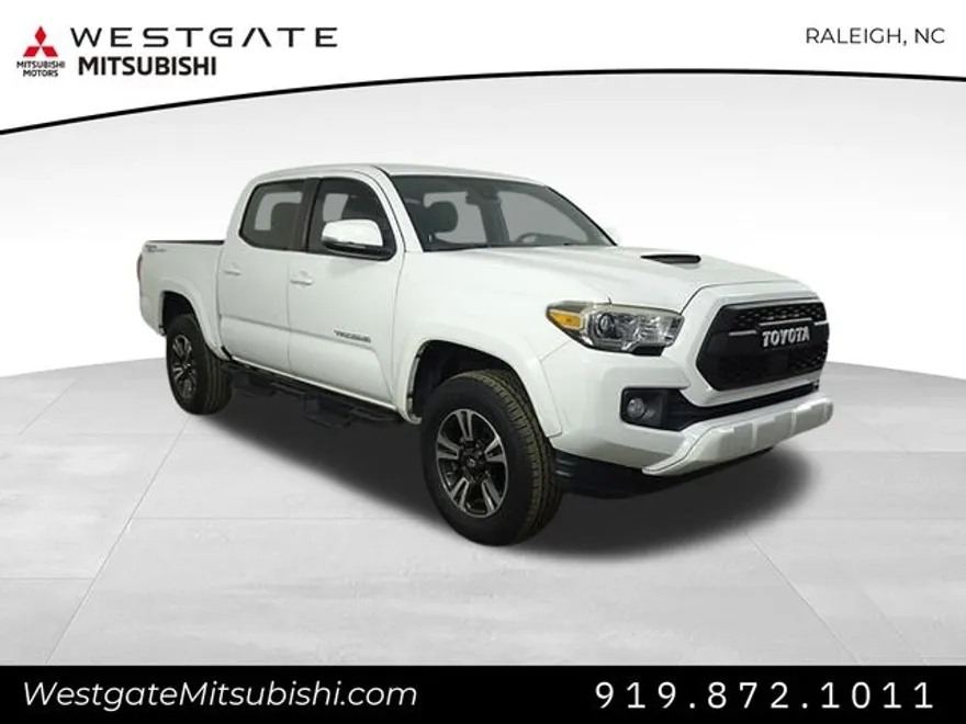2018 Toyota Tacoma TRD Sport V6 photo 1