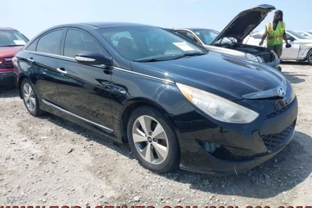 2012 Hyundai Sonata Hybrid photo 1