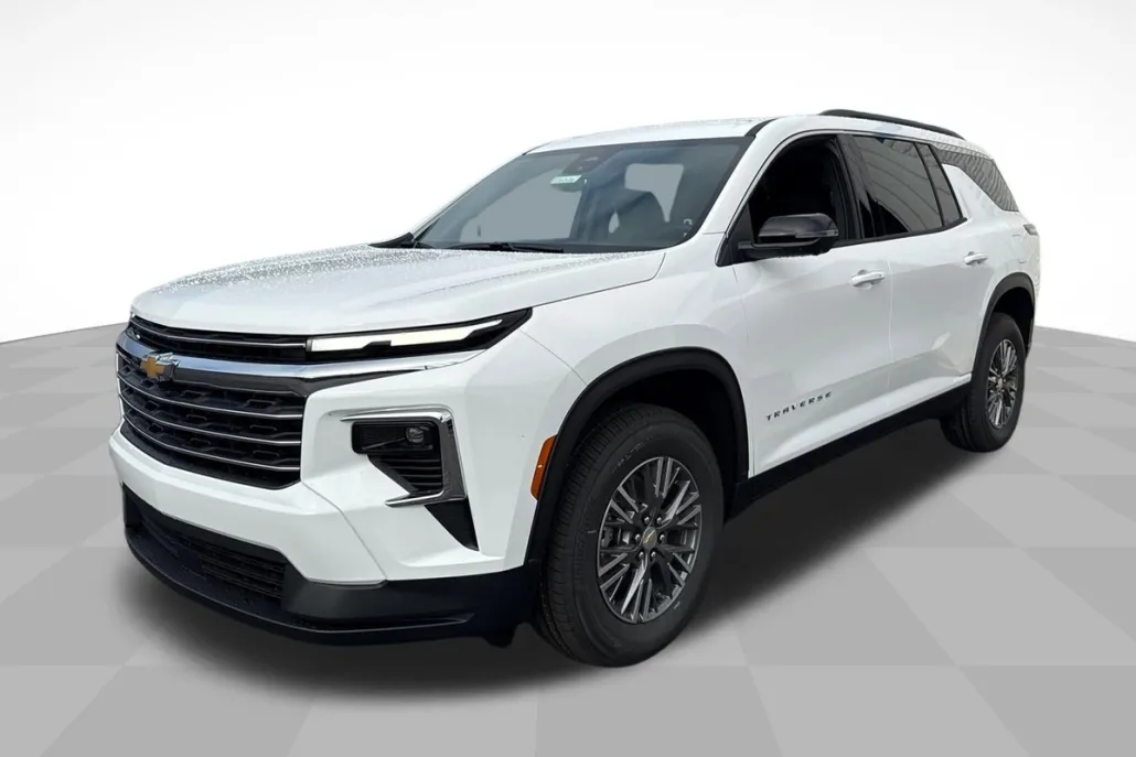 2026 Chevrolet Traverse photo 1