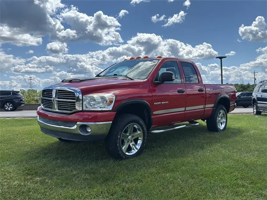2007 Dodge Ram SLT photo 1