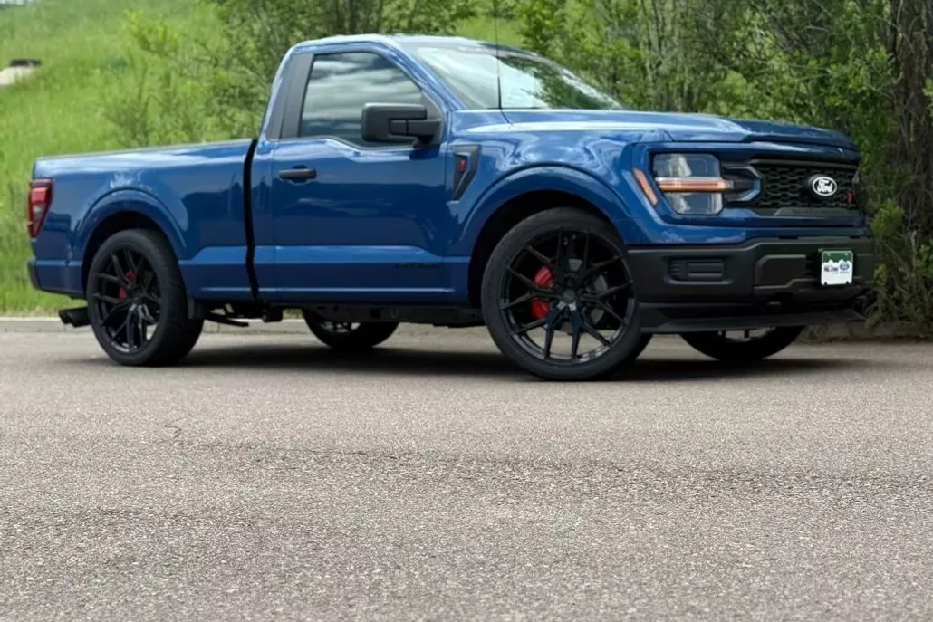 2025 Ford F-150 XL photo 1