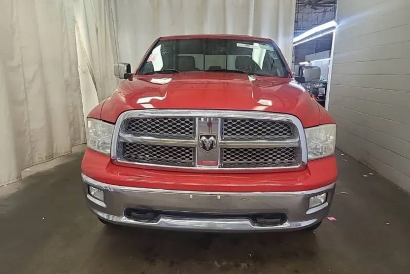 2011 Ram 1500 Laramie photo 1