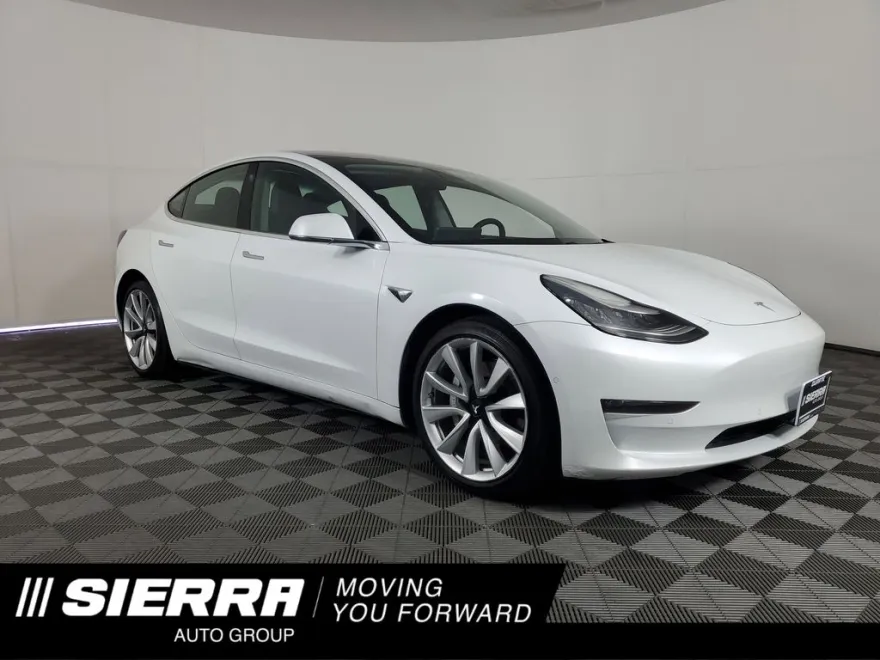 2018 Tesla Model 3 Long Range photo 1