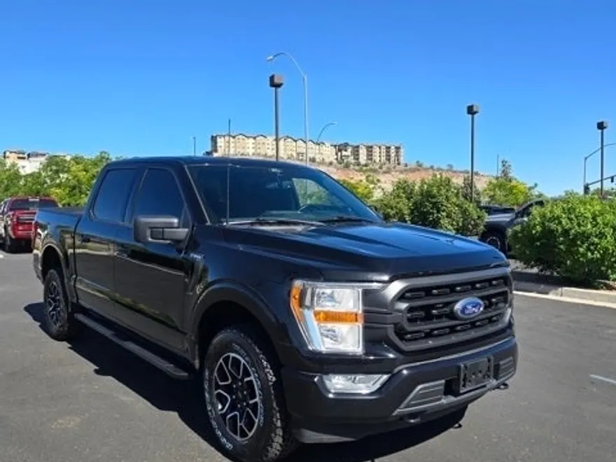 2022 Ford F-150 XLT photo 1