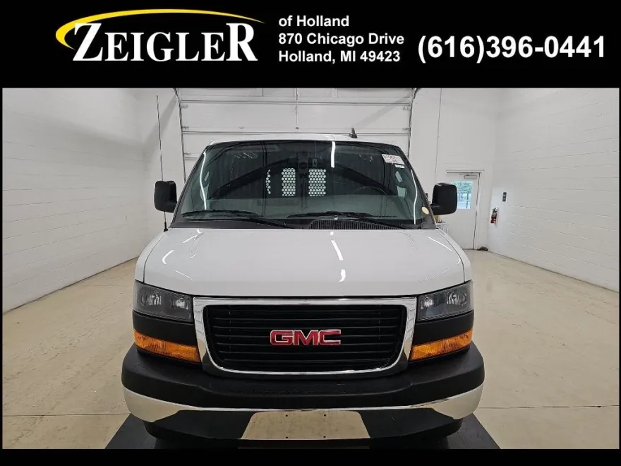 2023 Gmc Savana 2500 Cargo photo 1