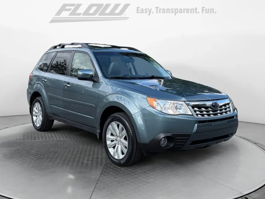 2011 Subaru Forester 2.5X Limited photo 1