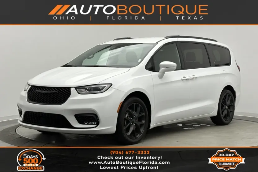 2021 Chrysler Pacifica Touring photo 1