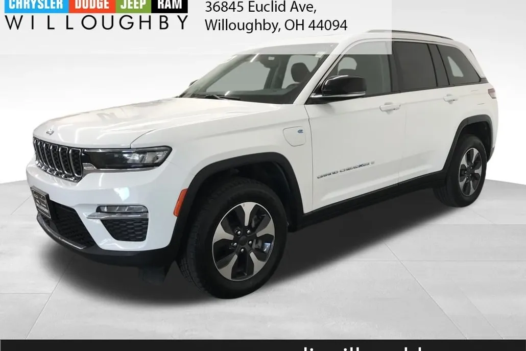 2024 Jeep Cherokee Limited 4xe photo 1
