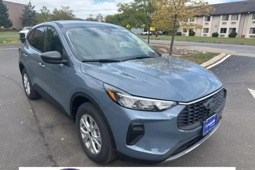 2025 Ford Escape Active photo 1