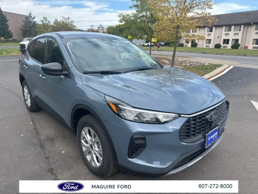 2025 Ford Escape Active photo 1