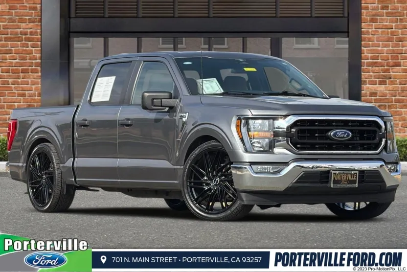 2023 Ford F-150 XLT photo 1