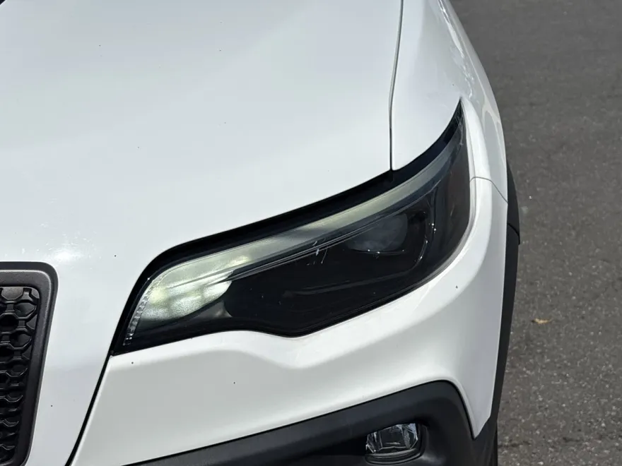 2022 Jeep Cherokee Trailhawk photo 1
