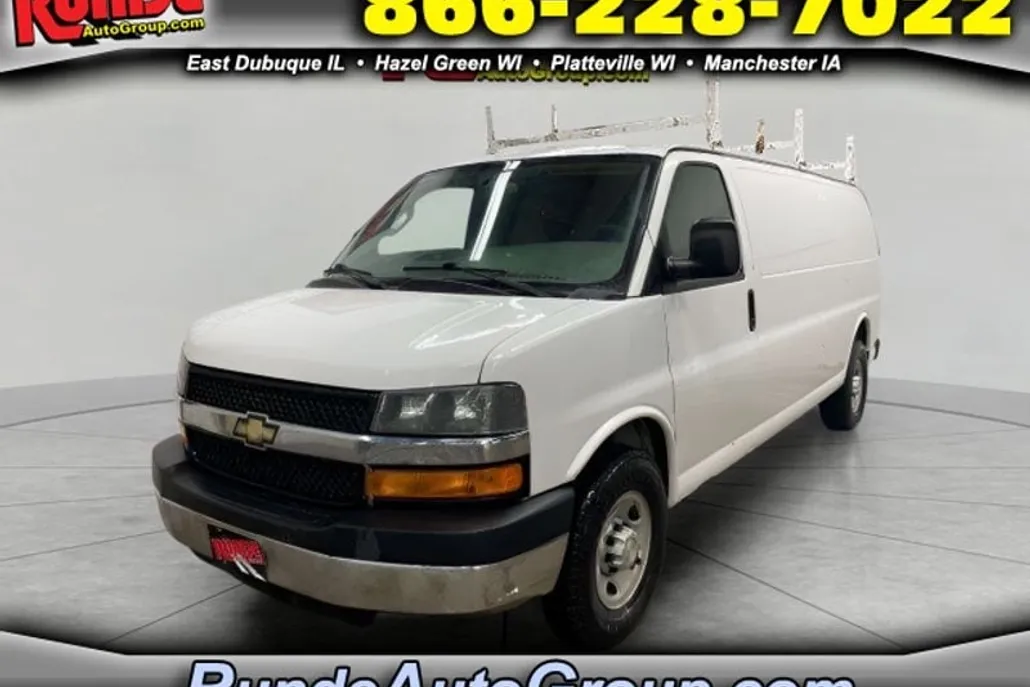 2016 Chevrolet Express 3500 Work Cargo Van photo 1