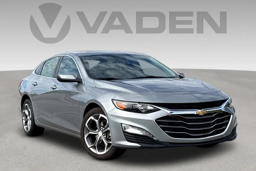 2024 Chevrolet Malibu 1LT photo 1