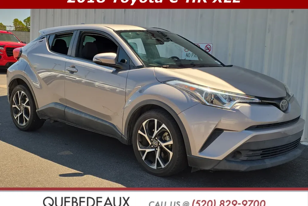 2018 Toyota C-HR XLE photo 1