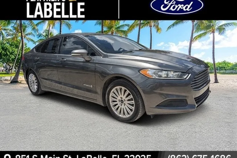 2015 Ford Fusion SE Hybrid photo 1