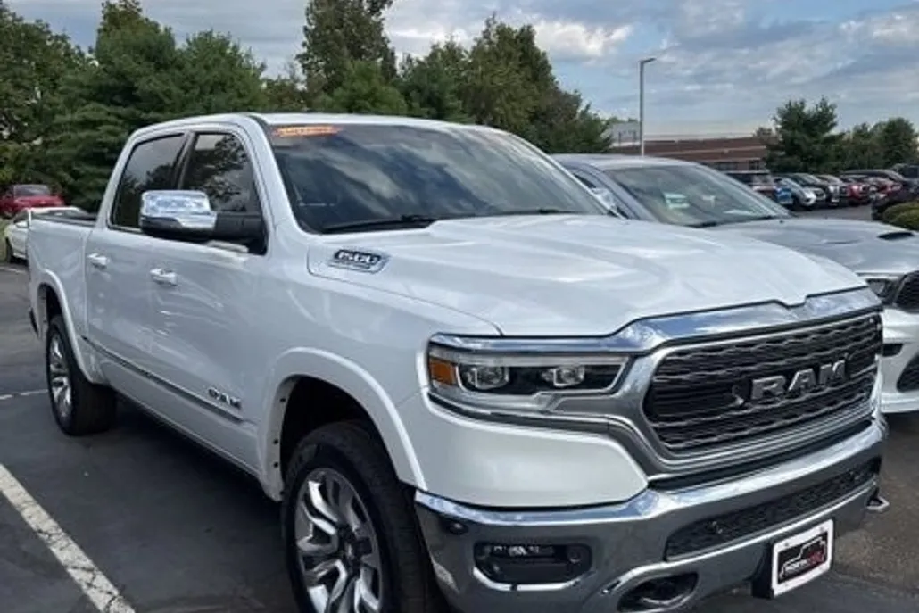 2023 Ram 1500 Limited photo 1