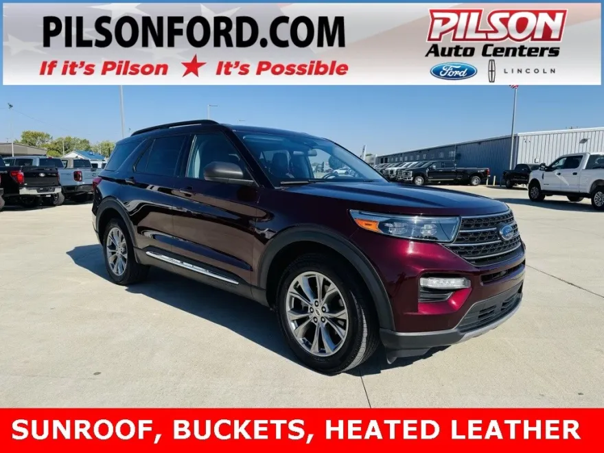 2022 Ford Explorer XLT photo 1