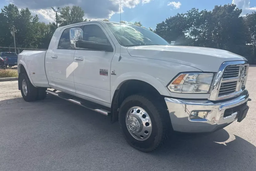2012 Ram 3500 Laramie photo 1