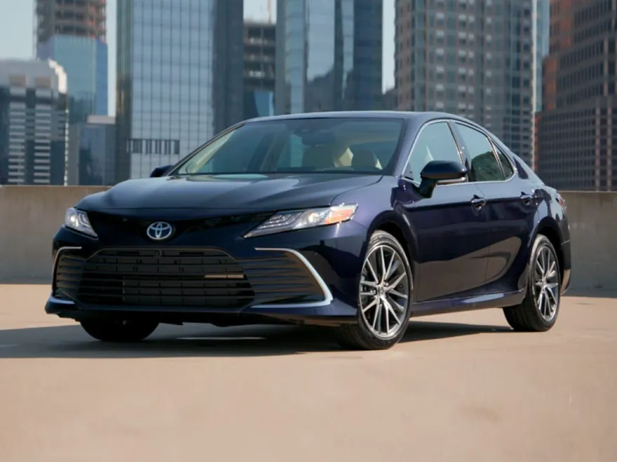 2024 Toyota Camry LE photo 1