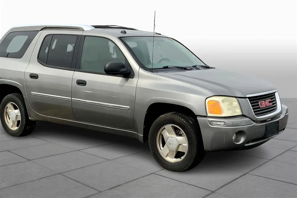 2005 Gmc Envoy XUV SLE photo 1