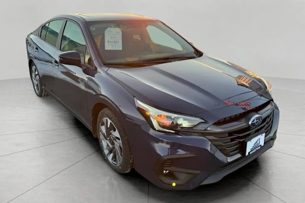 2025 Nissan Altima S photo 1