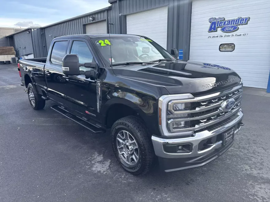 2024 Ford F-350 Lariat photo 1