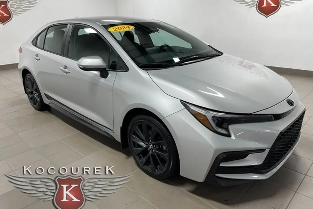 2024 Toyota Corolla SE photo 1
