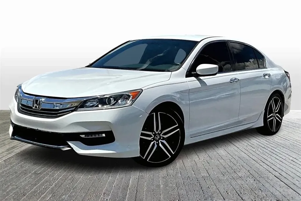 2017 Honda Accord Sport photo 1