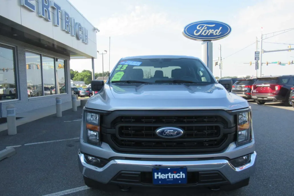 2023 Ford F-150 XLT photo 1