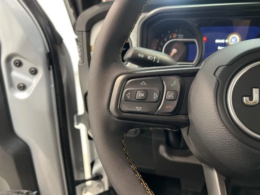 2024 Jeep Gladiator Sport S photo 20