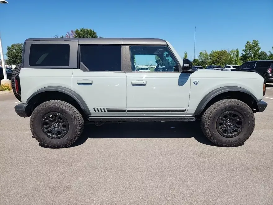 2021 Ford Bronco First Edition photo 1
