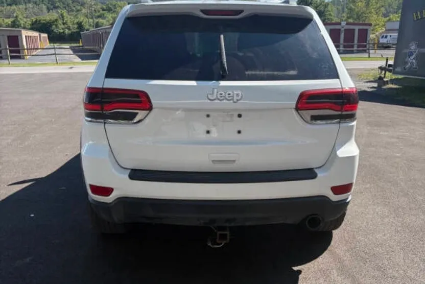 2014 Jeep Grand Cherokee Laredo E photo 1