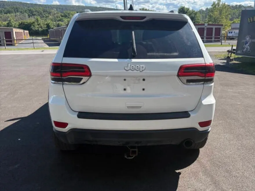 2014 Jeep Grand Cherokee Laredo E photo 1