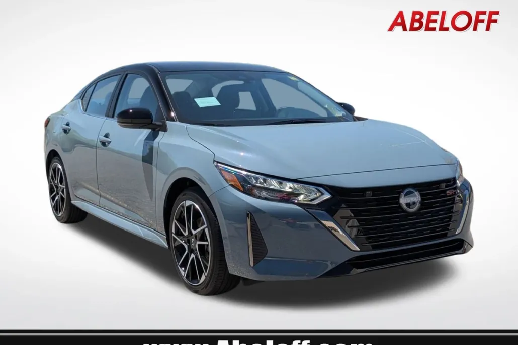 2025 Nissan Sentra SR photo 1