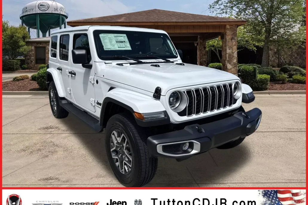 2025 Jeep Wrangler Sahara photo 1
