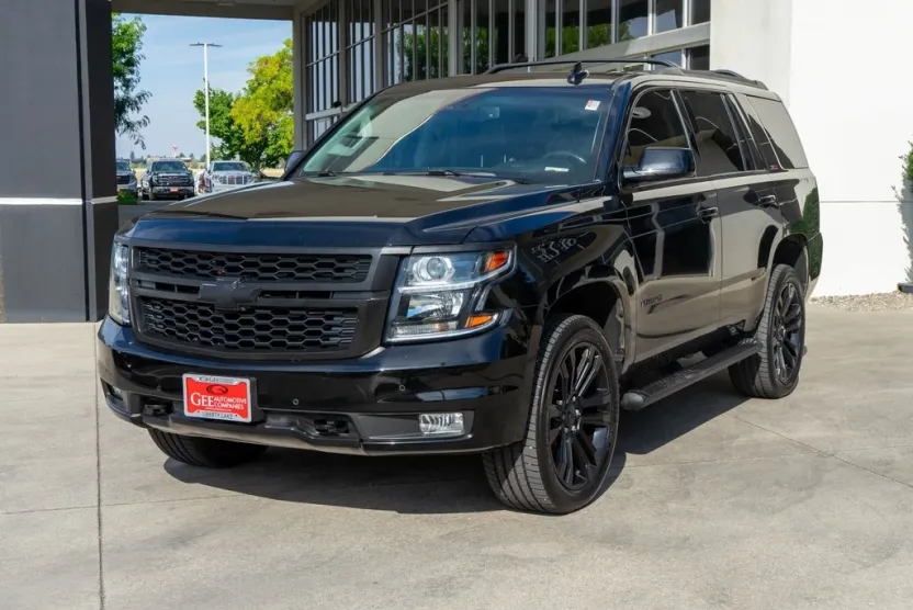 2018 Chevrolet Tahoe LT photo 1