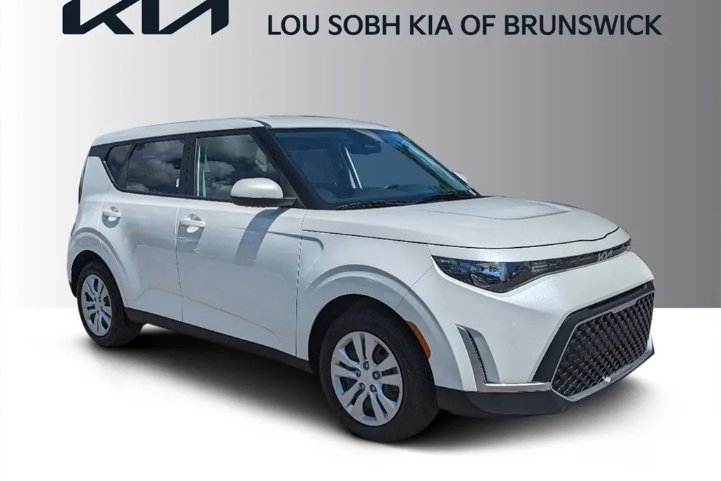 2025 Kia Soul LX photo 1
