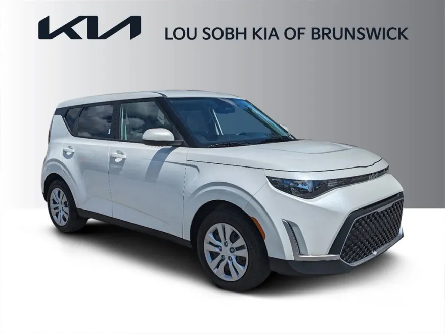 2025 Kia Soul LX photo 1