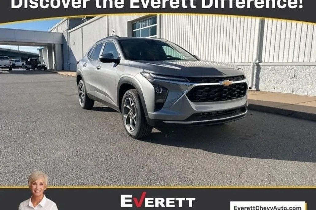 2025 Chevrolet Trax LT photo 1