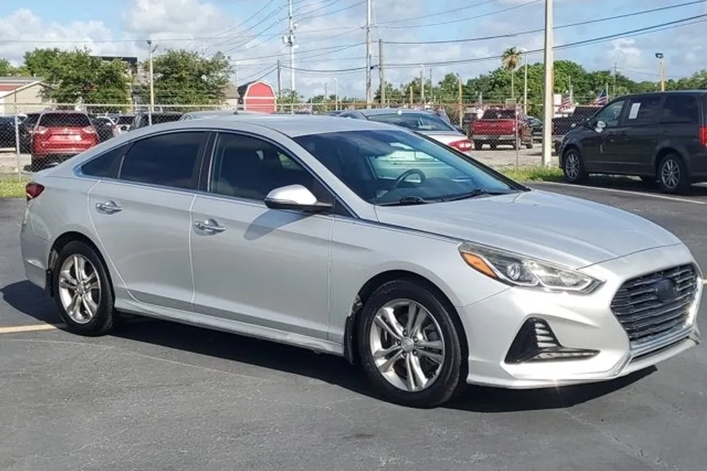 2018 Hyundai Sonata SEL photo 1