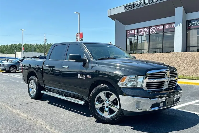 2017 Ram 1500 Big Horn photo 1
