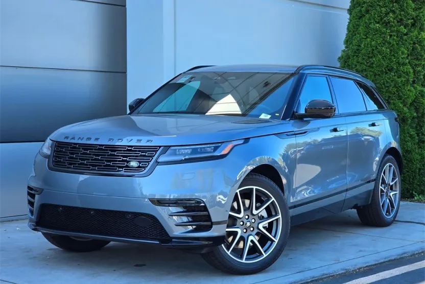 2026 Land Rover Range Rover Velar SE photo 1