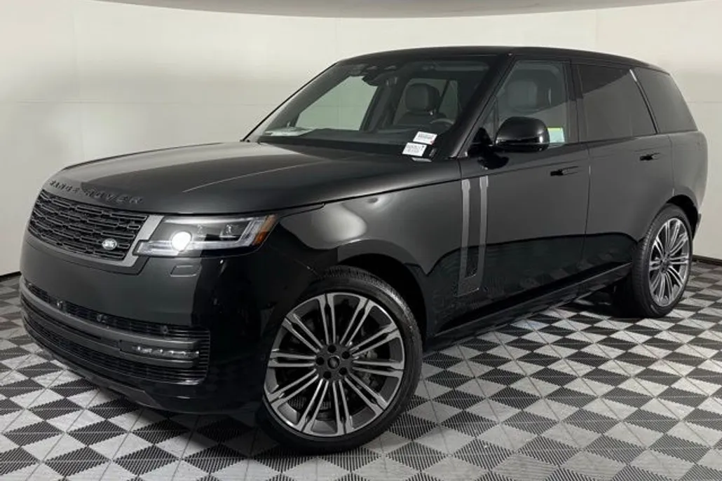 2025 Land Rover Range Rover SE photo 1