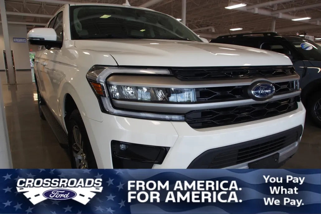 2024 Ford Expedition MAX XLT photo 1