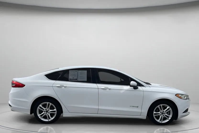 2018 Ford Fusion Hybrid S photo 1
