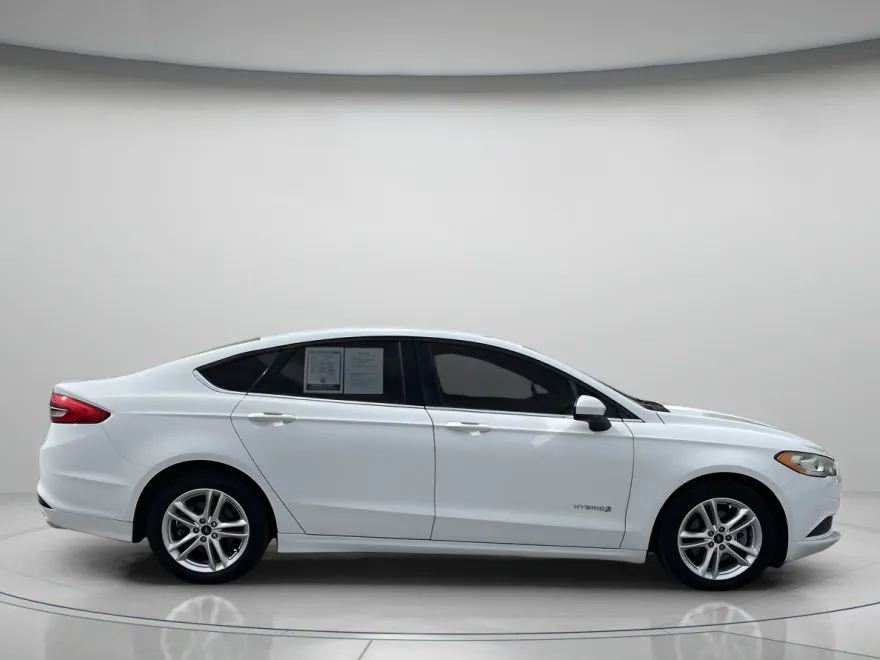 2018 Ford Fusion Hybrid S photo 1